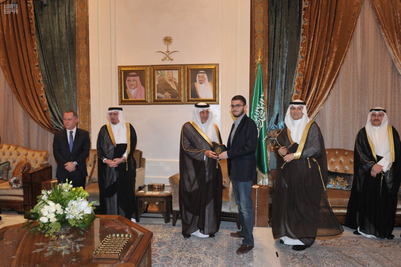 000-738821271479764267155